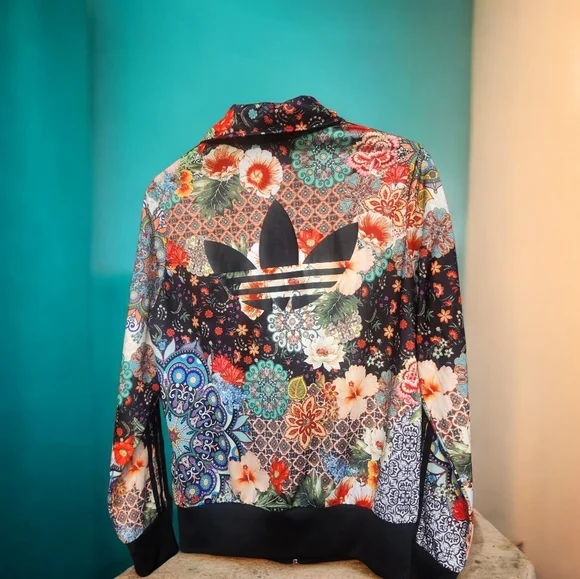 Adidas Originals x Farm Rio Jardim Agharta Firebird Track Jacket Size Medium - Picture 2 of 16